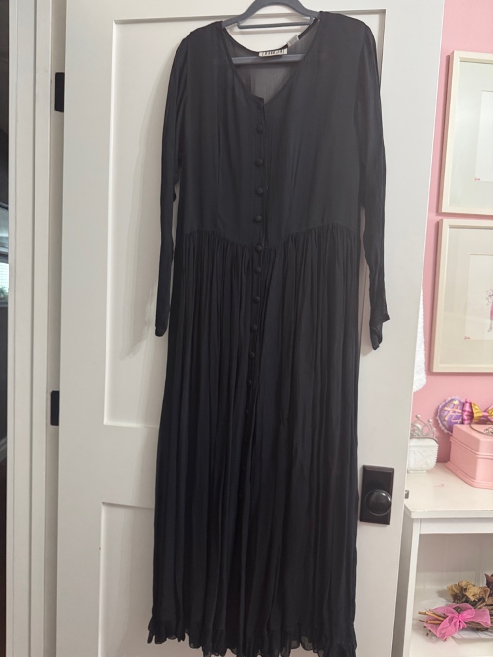 Bila Black Long Sleeve Button-Front Maxi Dress